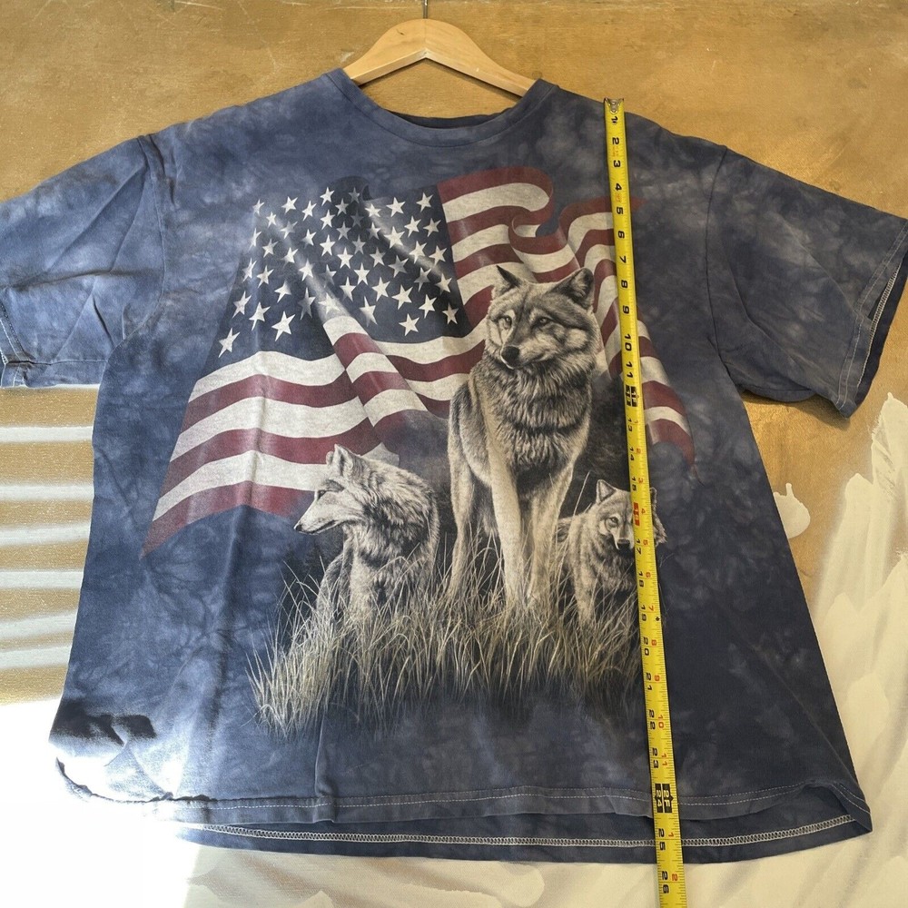 VTG 2001 The Mountain T Shirt Mens M Wolf American Flag  Graphic Short Sleeve - Picture 4 of 6